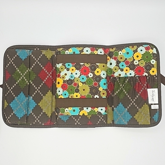 Thirty-one Trifold Floral/Argyle Planner Organizer - Picture 3 of 7